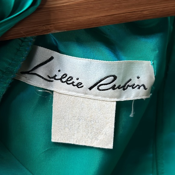 Vintage 80s Lillie Rubin iridescent green poof shoulder fitted midi dress - Picture 6 of 7